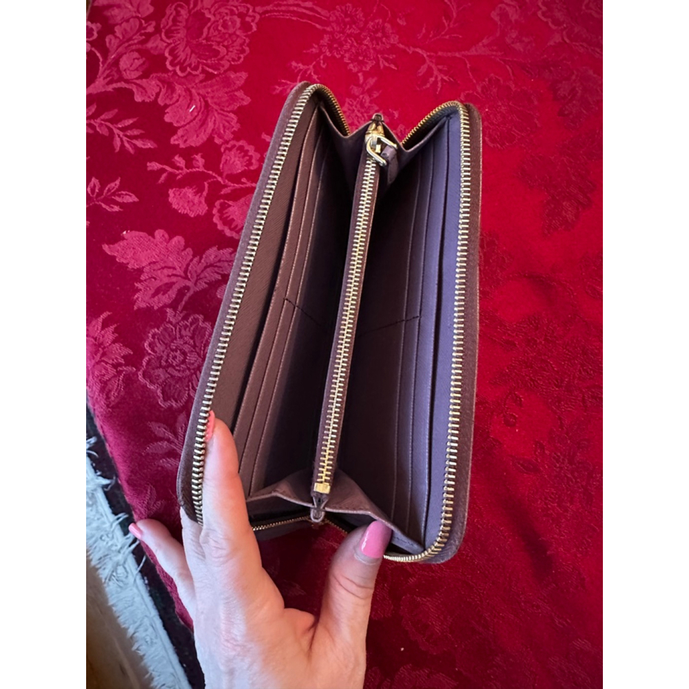 Prada Purple Long Zip
Wallet - Picture 9 of 11